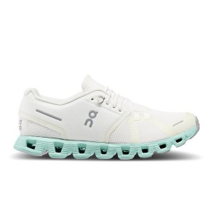 Women's On Running Cloud 5 Sneakers White | 5237961_MY