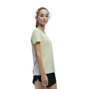 Women's On Running Performance-T 2 T Shirts Green | 3189754_MY