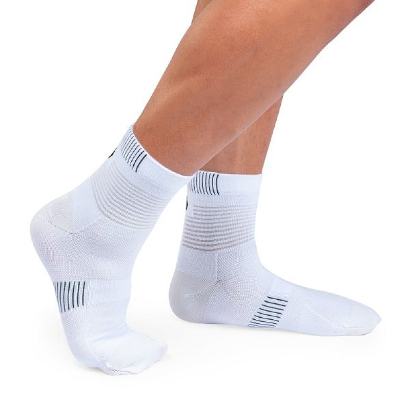 Men\'s On Running Ultralight Mid Socks White / Black | 3251467_MY